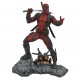 Екшън фигура Diamond Select Toys: Marvel Premiere Collection - Deadpool Statue